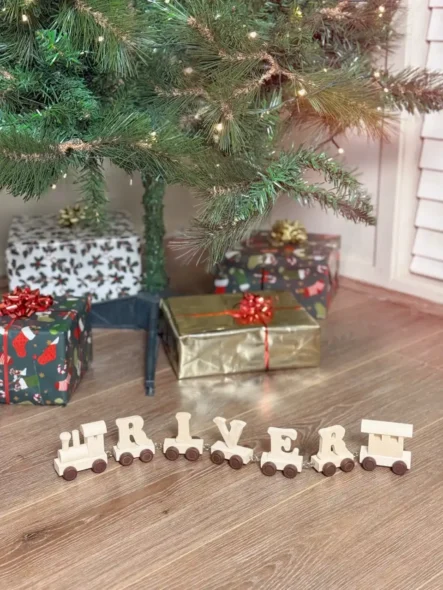 personliased-christmas-gifts-river-name-train-by-kaper-kidz